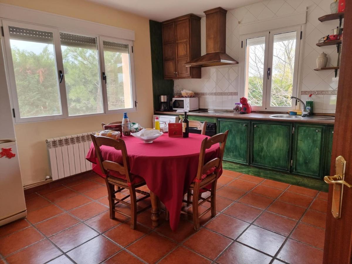 Villa Pancorbo Velayos Zewnętrze zdjęcie