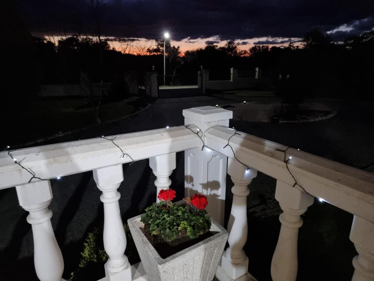 Villa Pancorbo Velayos Zewnętrze zdjęcie