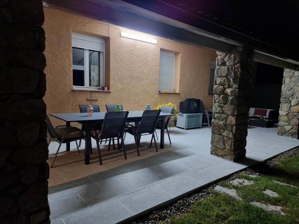 Villa Pancorbo Velayos Zewnętrze zdjęcie